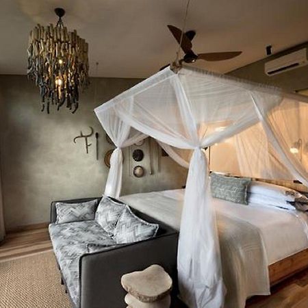 Bumi Hills Safari Lodge Екстериор снимка